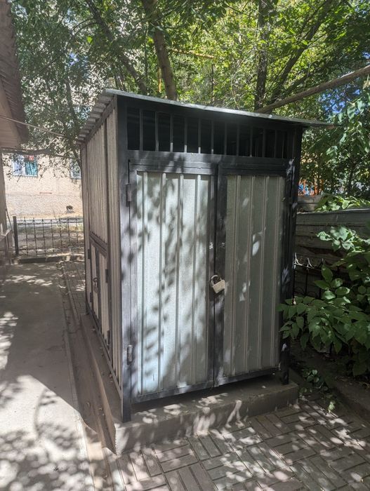 Продам металлическую конструкцию / уличную кладовую