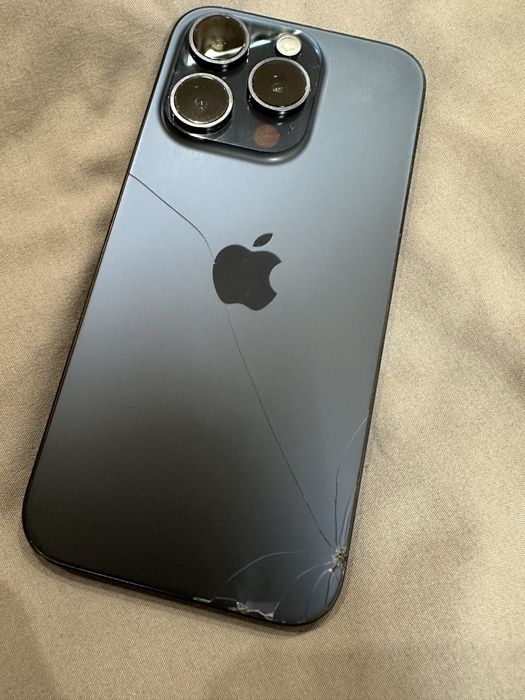 Айфон 15 про 256GB