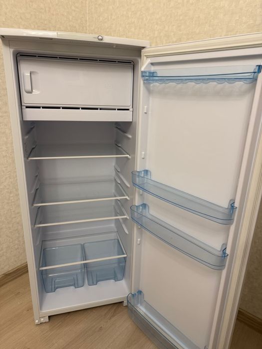 Продам холодильник Бирюса