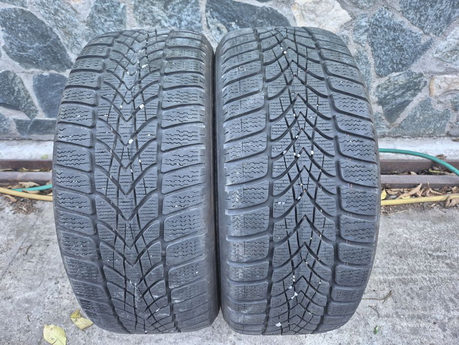 2бр зимни гуми дънлоп 225-50-17/ 2019г/ 6.8 мм.грайфер/ ръннфлат