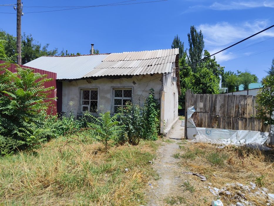 Продам дом на  участке  вдоль дороги Сергили Грин парк