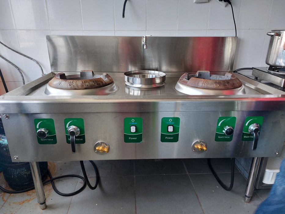 Професионален уок с две горелки