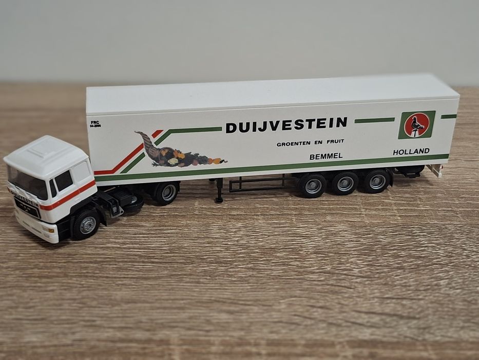 Колекционерски камион 1:87