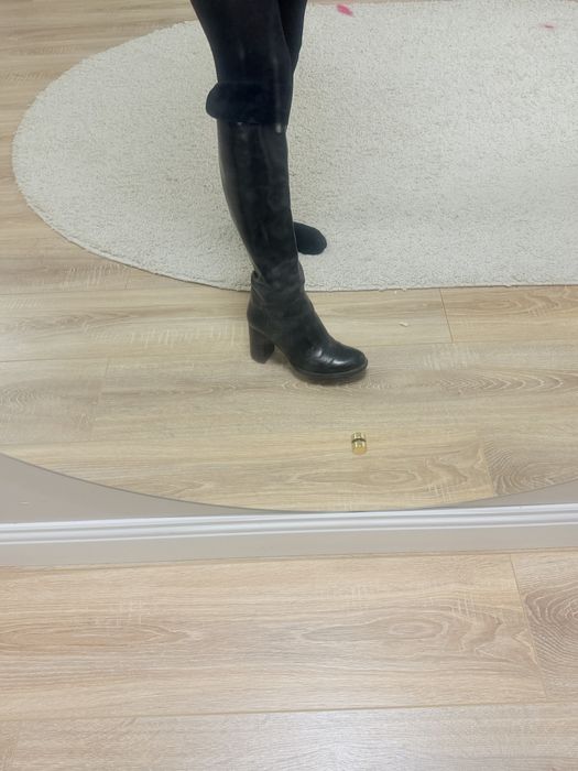 Продам зимние сапоги