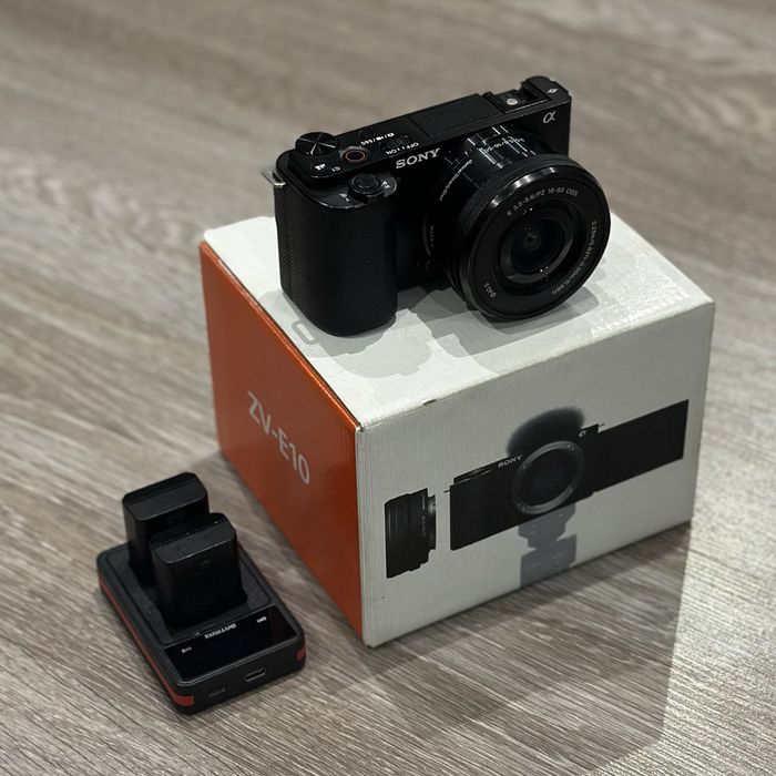Фотоаппарат Sony ZV-E10 kit 16-50mm
