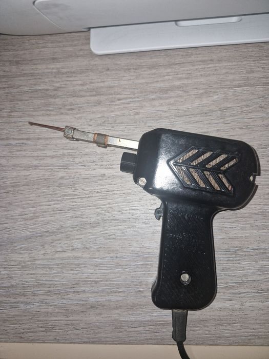 Jucarie pistol românesc