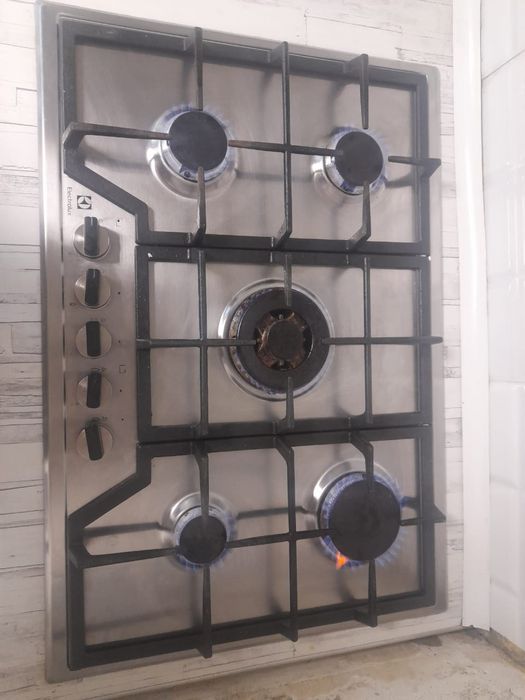 Продам варочную поверхность