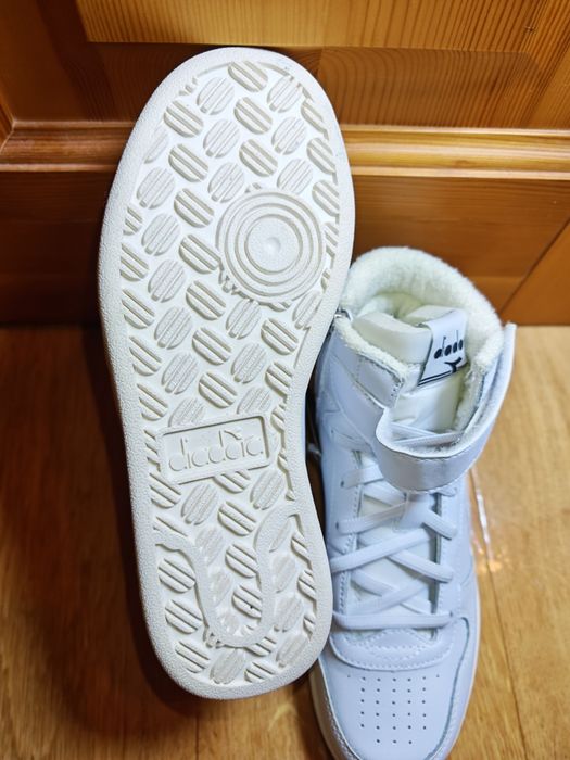Продам кеды Diadora 34 размер