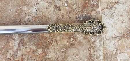 Sabie cu insemne masonice.