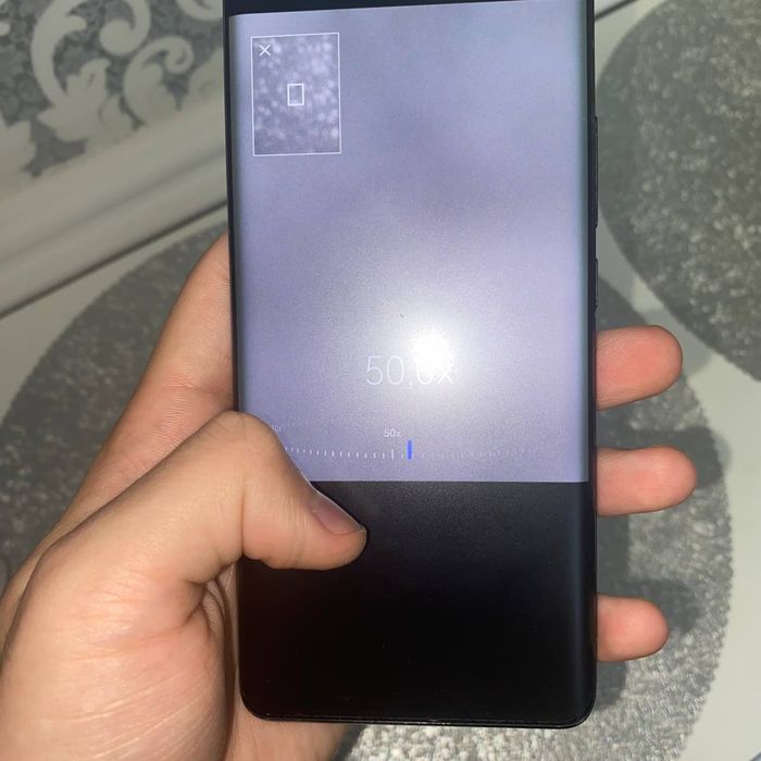 Телефон продаётся флагман Huawei 128гб