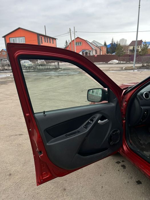 Продам машину в хорошем состоянии.