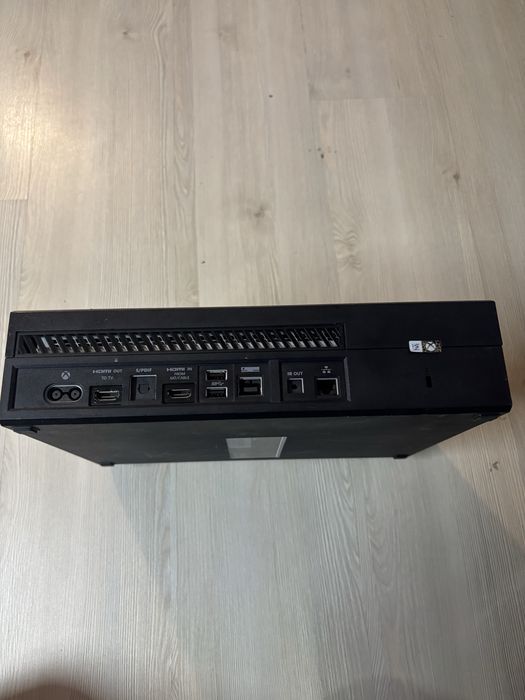 Xbox one cu 2 controlere