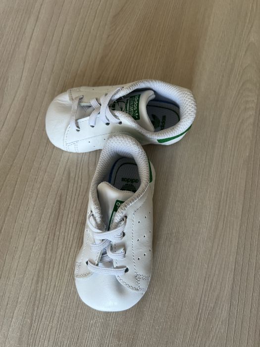 Продам детские вещи