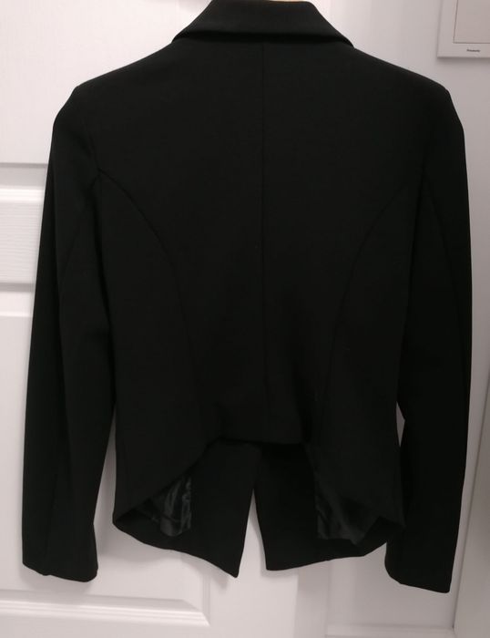 Дамски връхни дрехи