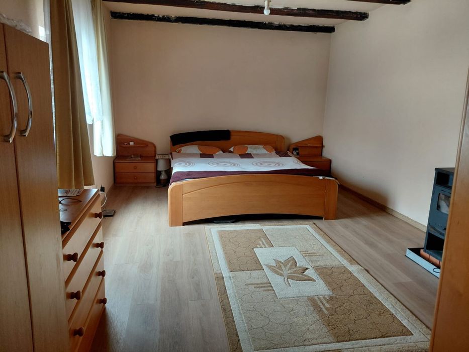 Casa cu teren de 1500 mp