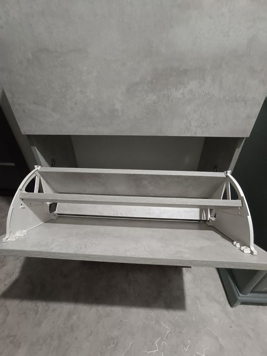 Продам прихожую новую