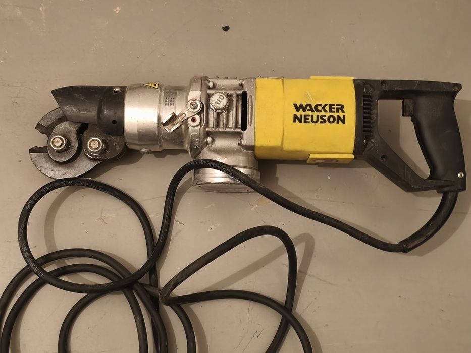 Vind Foarfecă hidraulică tăiat fier beton Wacker Neuson RCP 12/230