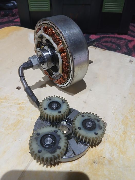 Motor roata bicicleta cu 3 sateliti 30 dinti