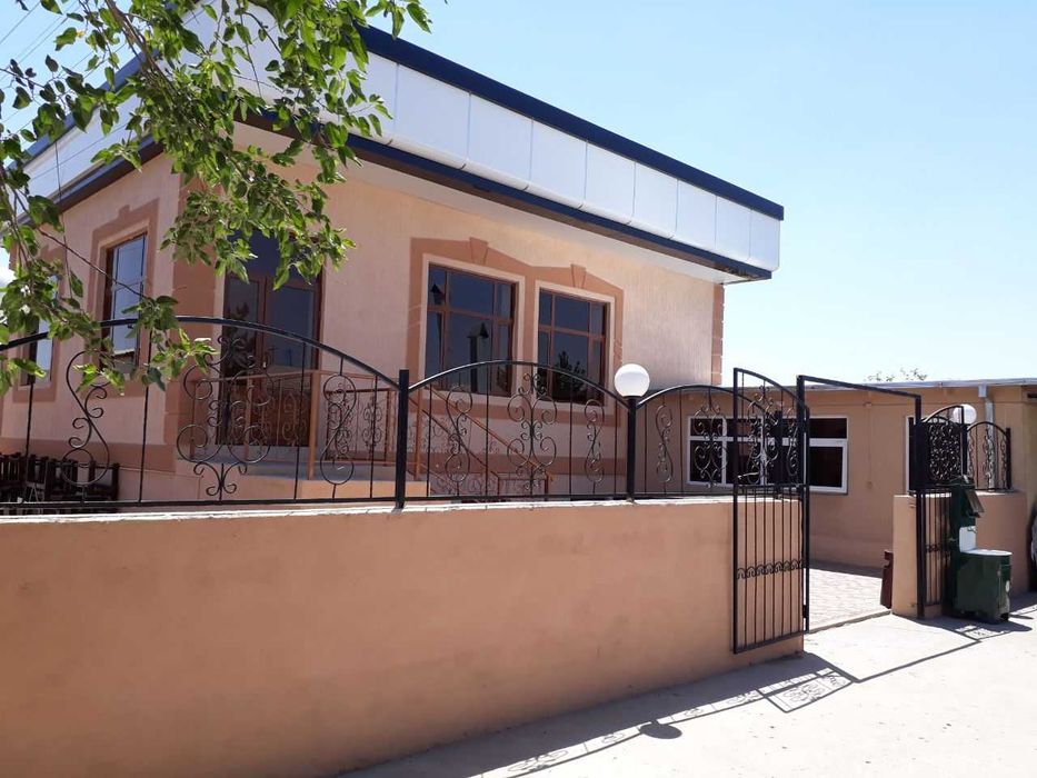 Qarshi shaxrida Choyhona sotiladi