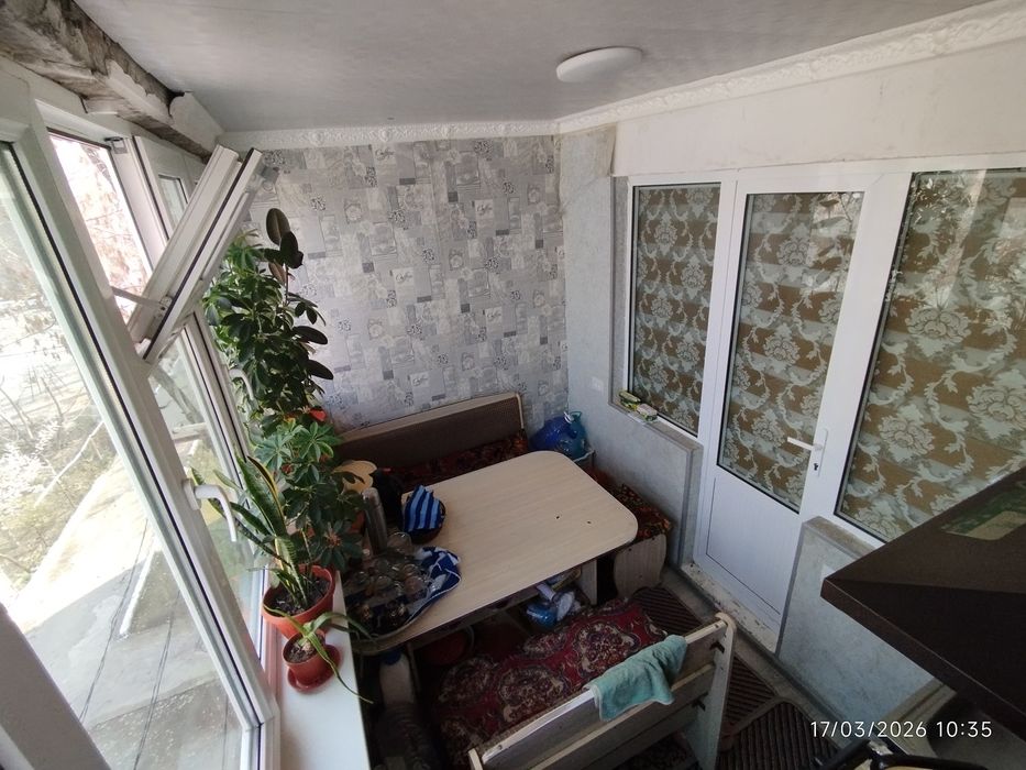 Kirguli Drujba kvartira sotiladi