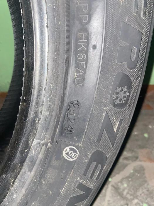 Зимние шины 235/55 /19