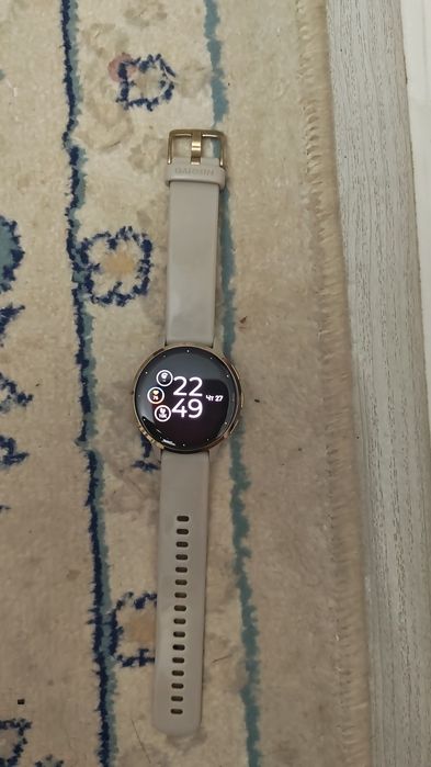 продам смарт часы Garmin Venu 3s