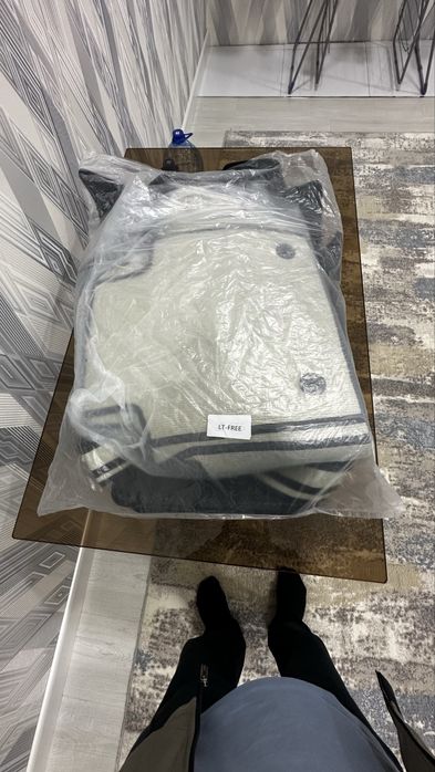 Полик для VOYAH free новый оригинал