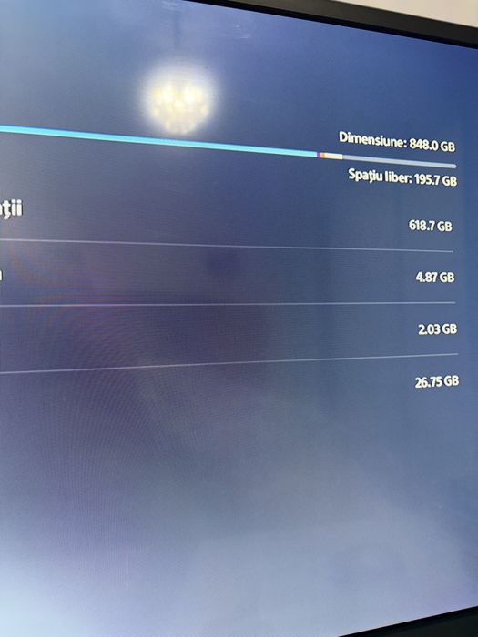 Vand ps 5 slim de 1 tb +3 jocuri doar o maneta