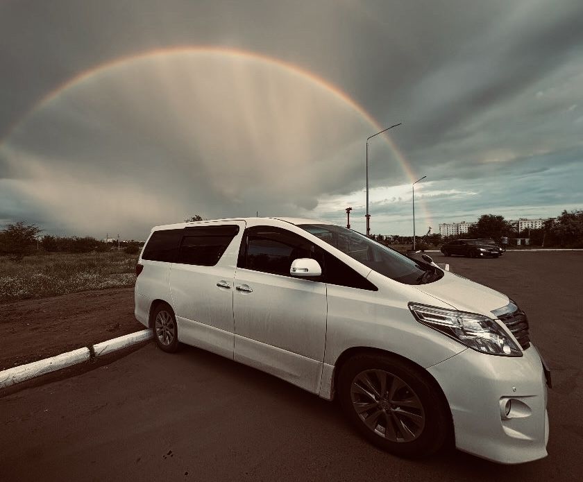 Продам Toyota Alphard