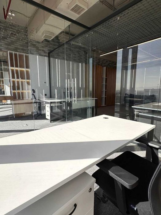 Аренда офиса Nest One: Премиум-офис 57м² с мебелью.