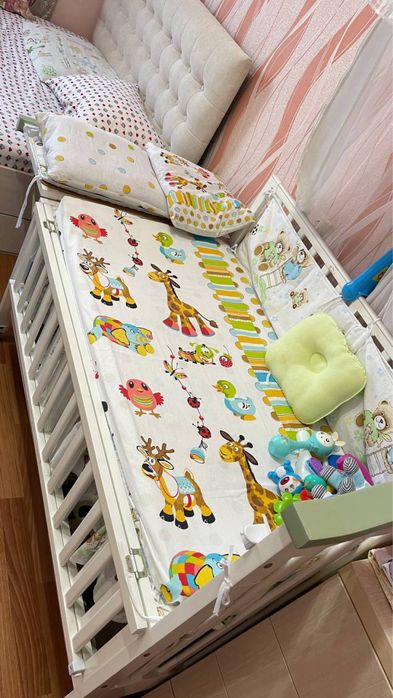 Детская кроватка в хорошем состоянии