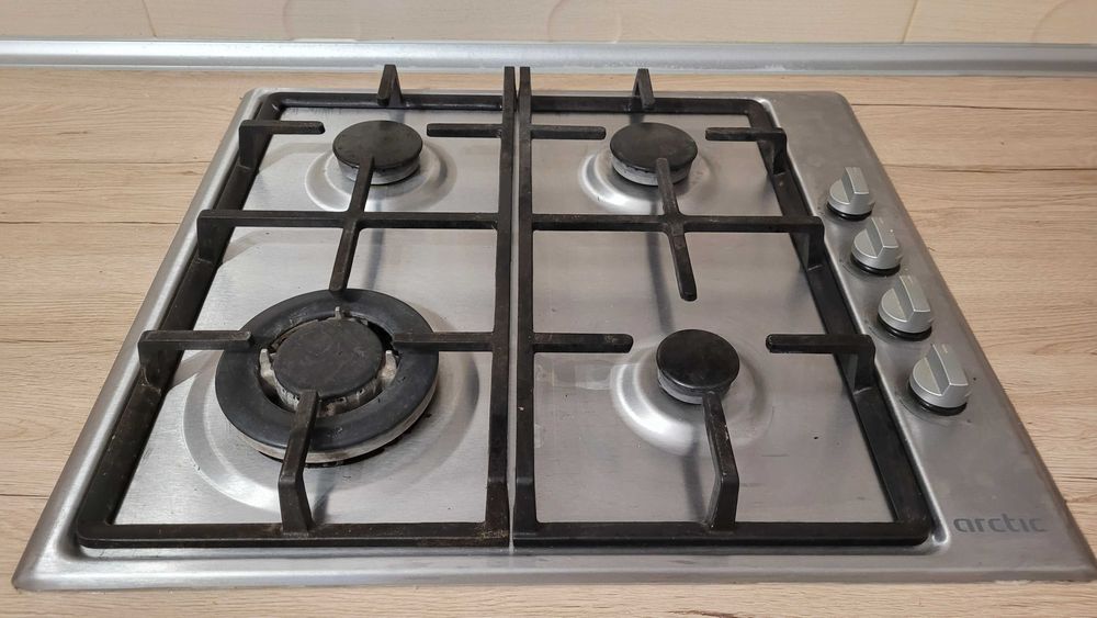 Plită incorporabila gaz, Arctic