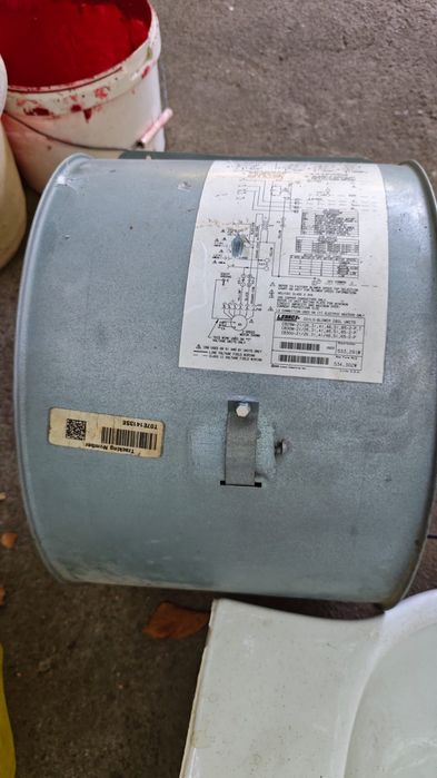 Центробежный вентилятор улитка Lennox в сборе с мотором Nidec 230V