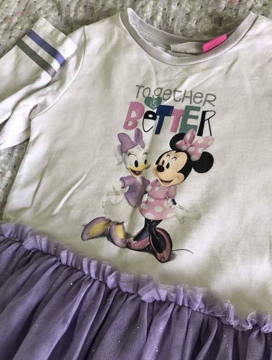 Платье с длинными рукавами