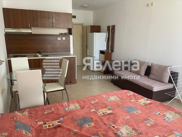 Продава се Едностаен апартамент в к.к. Слънчев бряг - 39 кв.м за 1180 €/кв.м - Снимка #4