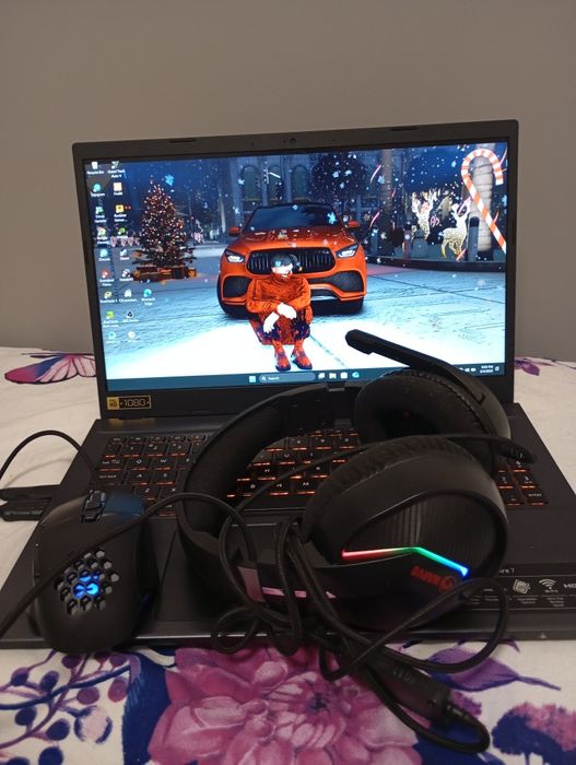 Vând Laptop Gaming Acer aspire 7