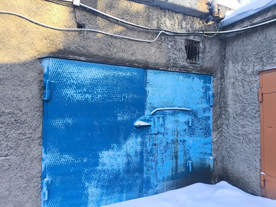 Гараж возле травмпарка