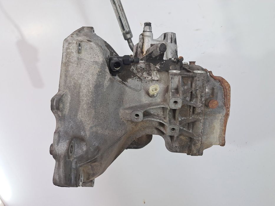 Cutie viteze manuala 5 trepte Opel Corsa C (F08, F68) [Fabr 2000-2005]