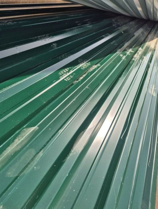 Profnastil bor 0.4mmli uzunligi 6.7dan