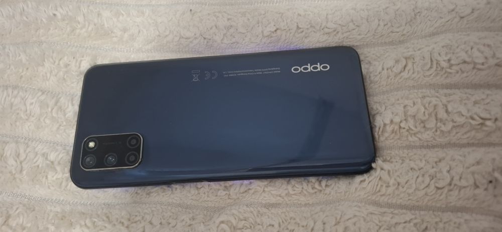 Oppo A72  128gb.