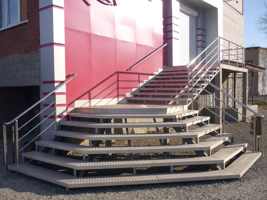 Лестница входная группа фото Лестница входная группа фото