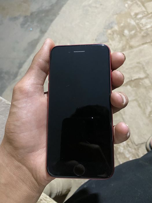 Iphone SE2 2020 hamma joyi radnoy 78yomkus 64talik xotirasi narxi 1200