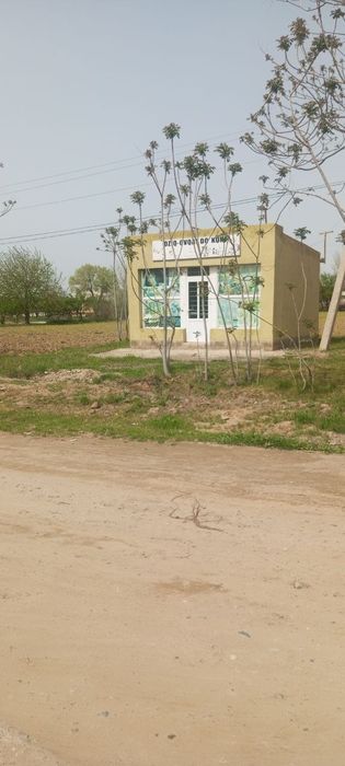 Yer sotiladi do'koni bilan