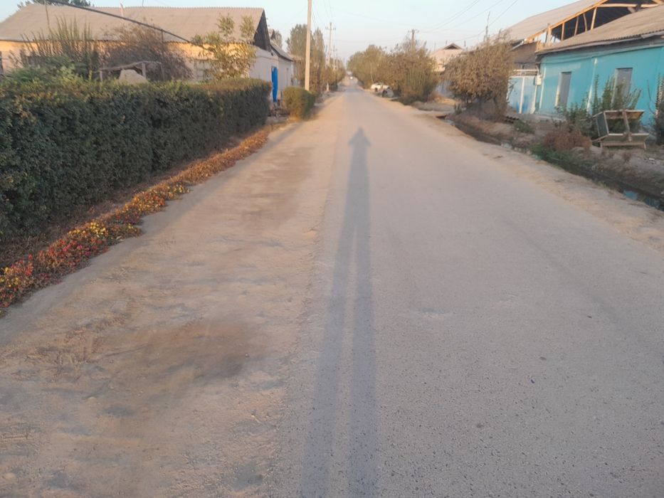 Yer sotiladi 8 sotok