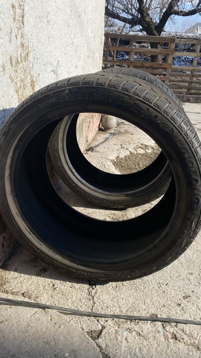 Покрышка 265/35/18 2 штук