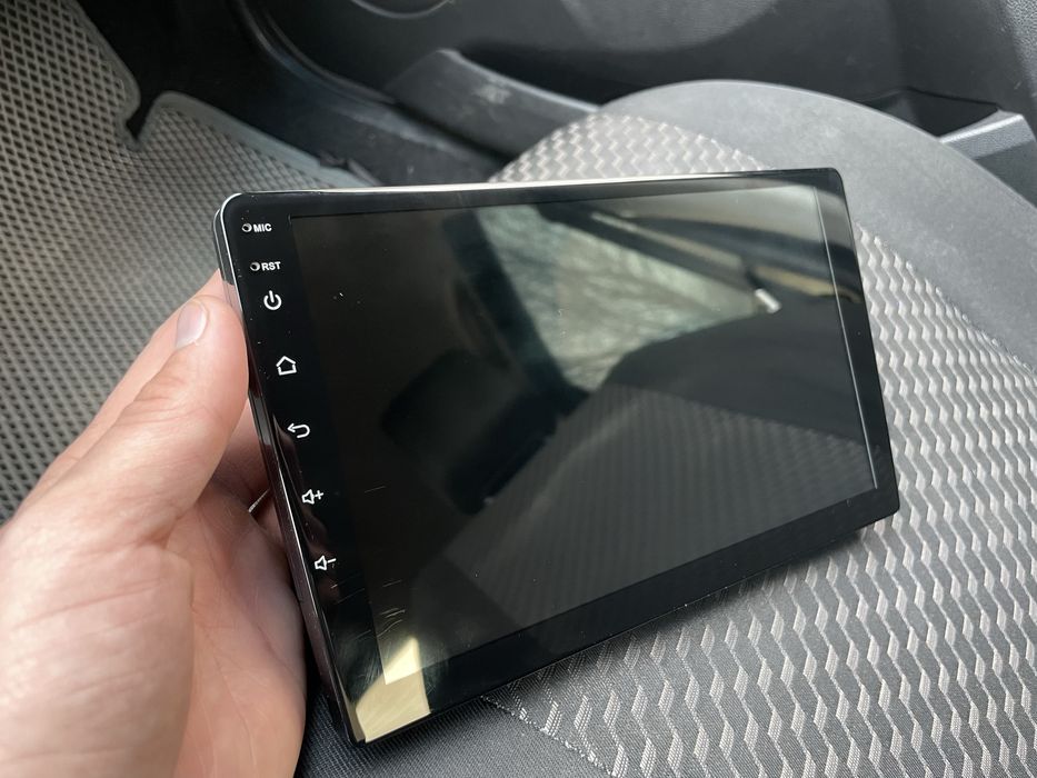 Teyes cc2l plus авто магнитол