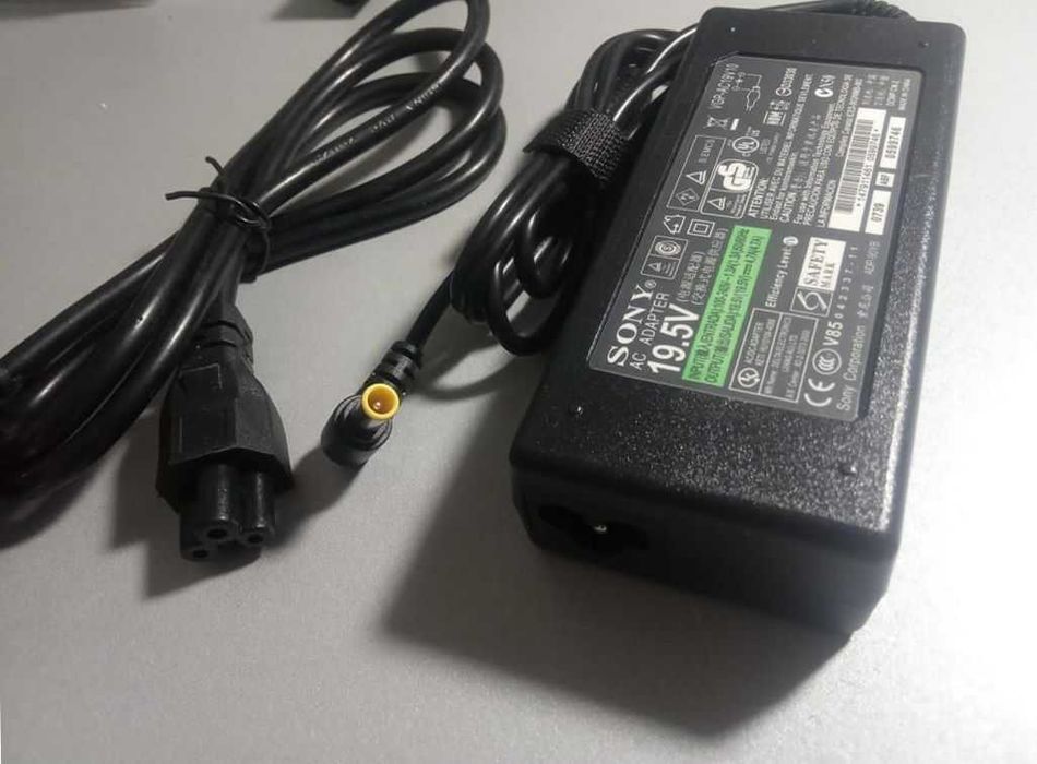 внешний ( блок питания ) на телевизор Sony