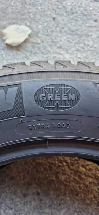 4 anvelope iarna Michelin 235/55/18.Pretul este pe bucata.
