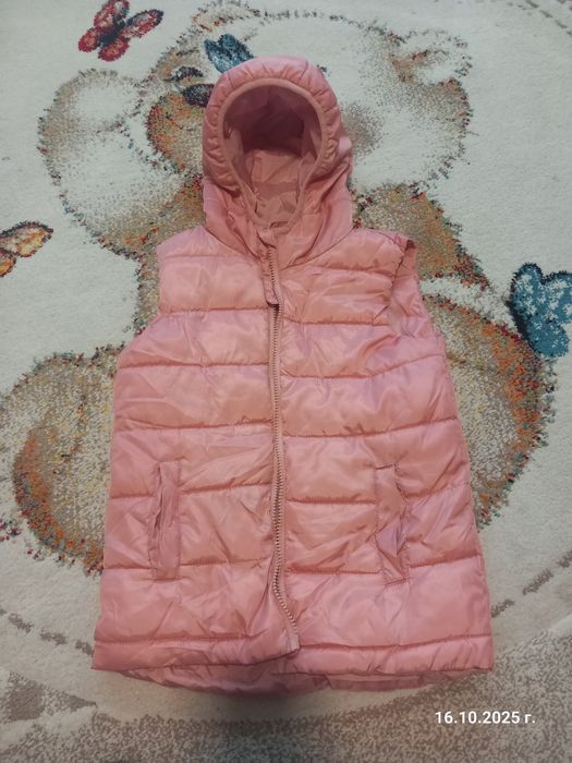 Дрешки 134 размер, кожена пола,Екип