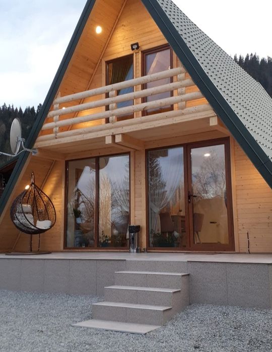 Vand case din panouri sandwich la preț de producator